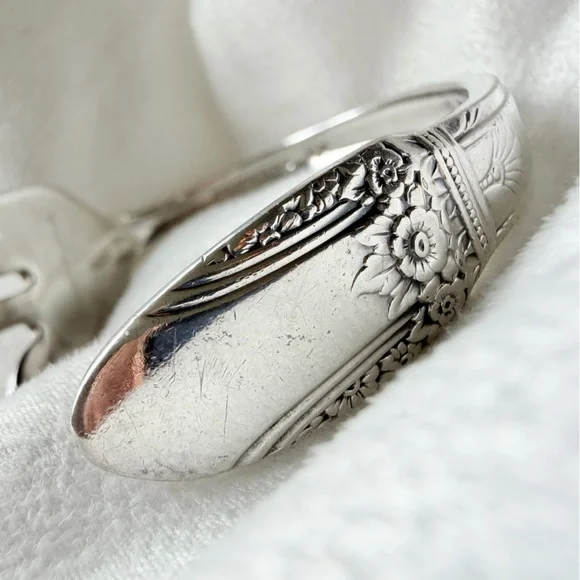 Sterling Silver Plate Sculptural Fork-Form First Love Coachella Cuff Bracelet - Picture 15 of 16